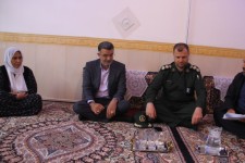 دیدار مسئولین شهرستان با خانواده معظم شهدای پاوه