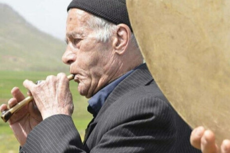 حکایت کهن آواها و نواهای کرمانشاهیان