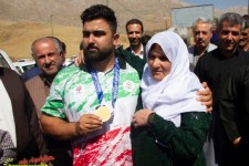 بازگشت قهرمان طلایی جهان به بانه وره+تصاویر