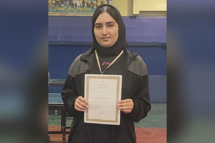 حضور بانوی پاوه ای در مسابقات تنیس روی میز غرب کشور