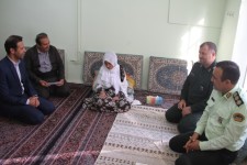 دیدار با خانواده ها معظم شهدا در پاوه+تصاویر