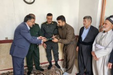 تجلیل فرماندار پاوه از یاسین خسروی قهرمان ارزنده شهرستان پاوه