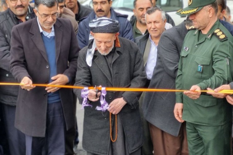 افتتاح و کلنگ زنی ٣پروژه شهرداری باینگان