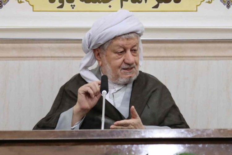 خانواده روحانیون متوفی شهرستان پاوه تجلیل شدند