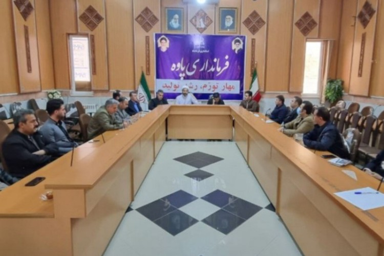 برگزاری نشست تنظیم بازار و تثبیت قیمت ها  با فروشگاههای زنجیره ای پاوه