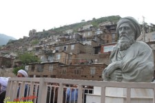 رونمایی از سردیس حاجی ماموستا ملا احمد نودشی در میدان اصلی این شهر