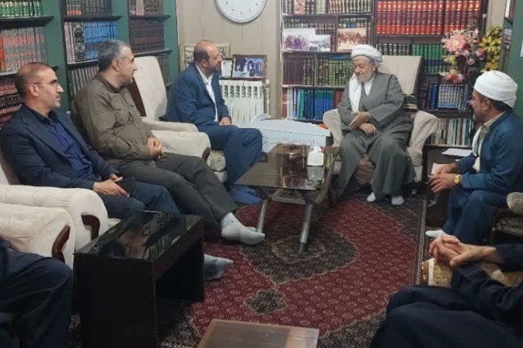 دیدار مدیر کل زندانهای استان با امام جمعه پاوه
