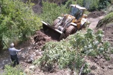 بازگشایی جاده هانه کوان روستای دشه توسط راهداران پاوه