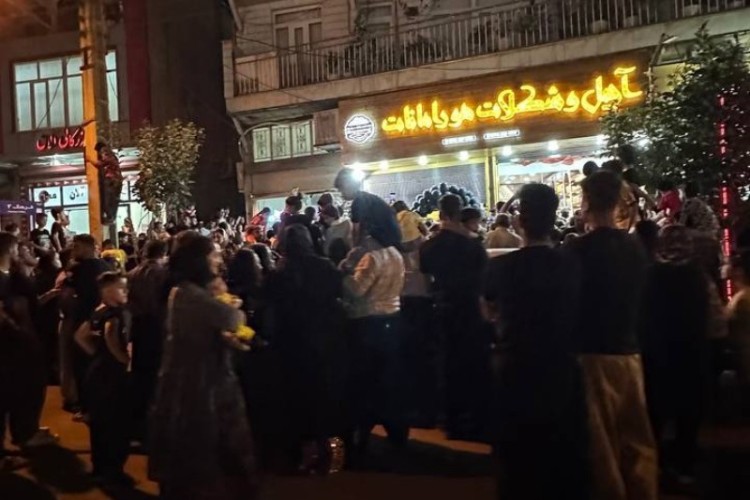 افتتاح مغازه آجیل، دلیل ترافیک سنگین امروز در پاوه