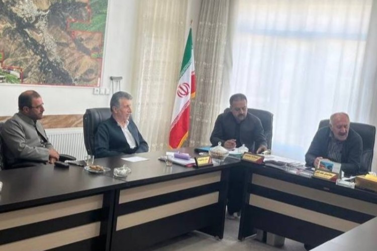 مشکلات شهر پاوه در کمیسیون عمران و خدمات شهری بررسی شد