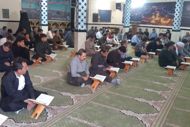 برگزاری محفل انس با قرآن کریم در پاوه