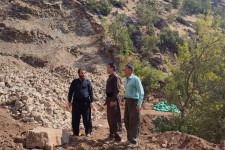 نودشه صاحب یک زمین چمن مصنوعی زیبای فوتبال می‌شود