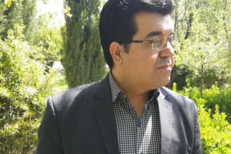 سنوار ایستاده رفت