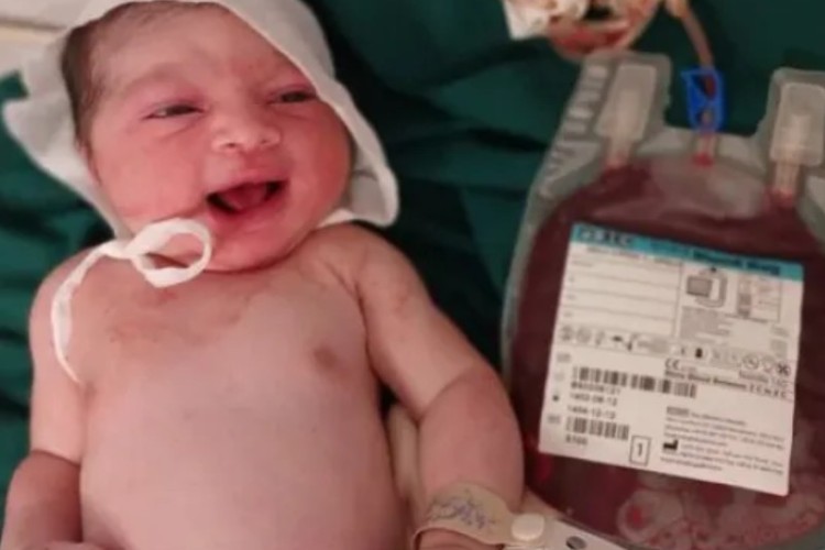 «خون بند ناف» ذخیره سلامت برای نوزاد