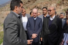 بازدید استاندار کرمانشاه از نخستین مجتمع پرورش ماهی سردابی تمام مکانیزه استان