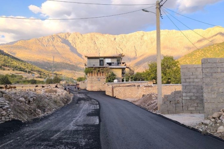 بهسازی ۱۵ هزار مترمربع از معابر خاکی شاهو