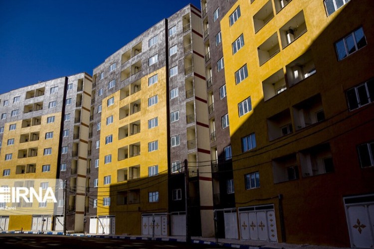 قفل شدن مسکن مهر پاوه؛ دست‌های پشت پرده یا فساد مالی