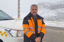 بارش ۳۰ سانتیمتری برف در سه راهی ملندوی پاوه