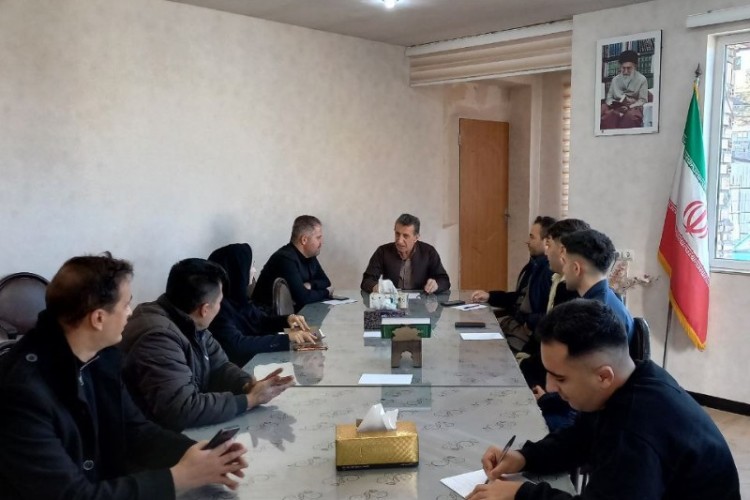 نشست شهردار پاوه با اصحاب رسانه