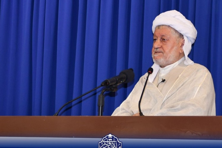 وقتی مملکتی قدرت نظامی قوی داشته باشد، دشمن نمی‌تواند به آن طمع کند