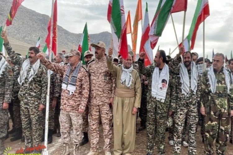 حضور بسیجیجیان پاوه در رزمایش پیامبر اعظم(ص) استان