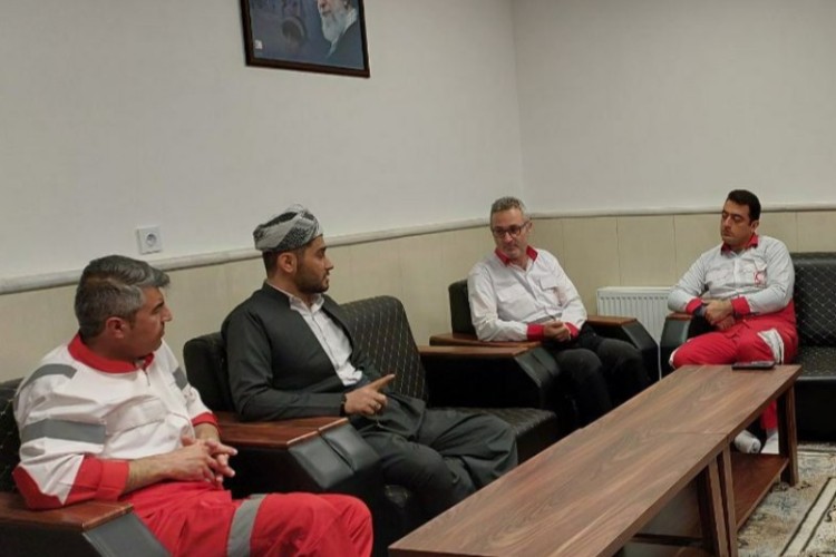 برگزاری جلسه احکام و اخلاق اسلامی در پایگاه امداد و نجات هلال احمر شهرستان پاوه