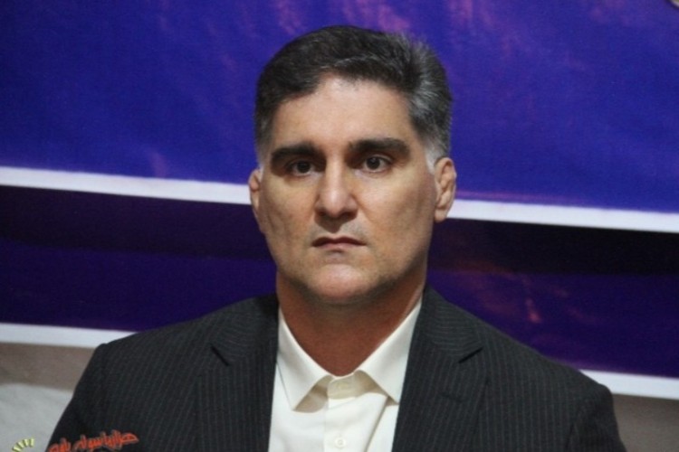 خدمت در پاوه، بنا به پیشنهاد خودم بوده است