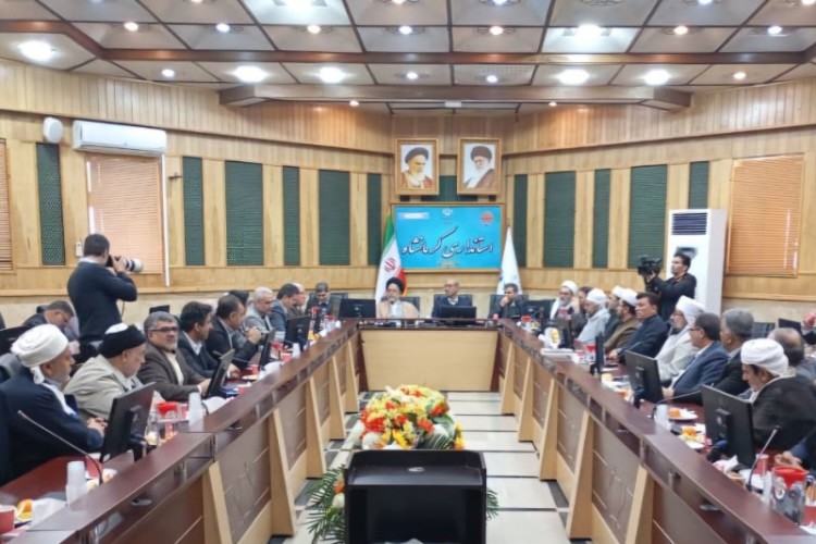 مشکلات وفاق ملی را تهدید می‌کند/دولت با نگاه ویژه‌تری اورامانات در مسیر حل مشکلات گام بردارد