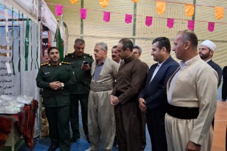 برگزاری جشنواره و نمایشگاه اسوه ناحیه‌ای در پاوه+تصاویر