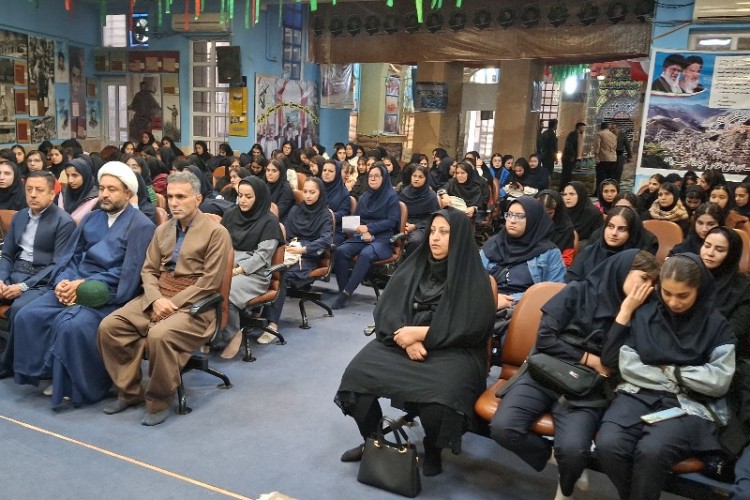 دانش‌آموزان با درس مقاومت و ایثار آشنا شدند