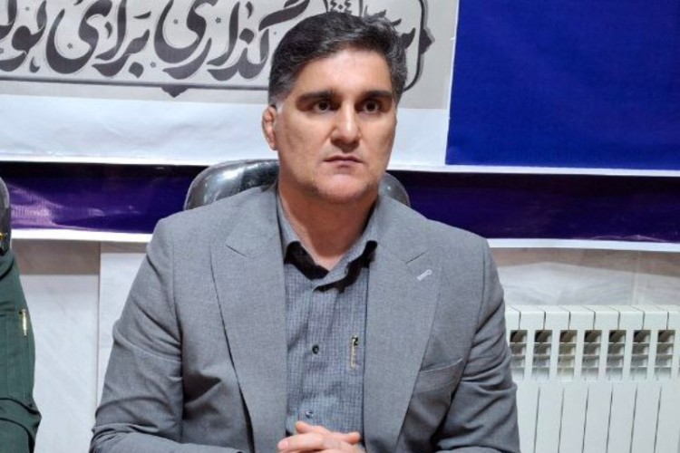 پشتوانه بسیجی ، کشور را در سخت‌ترین شرایط حفظ کرد