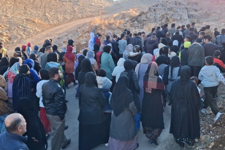 برگزاری همایش پیاده روی خانوادگی در بانه وره