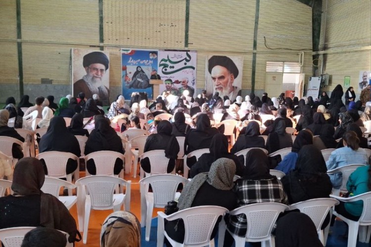 اجتماع اسوه‌های صبر و ایثار در پاوه برگزار شد