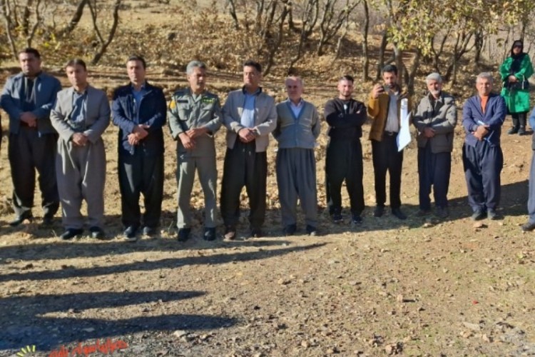 آیین بزرگداشت روز جهانی خاک در منطقه کله‌هله‌ویار پاوه برگزار شد