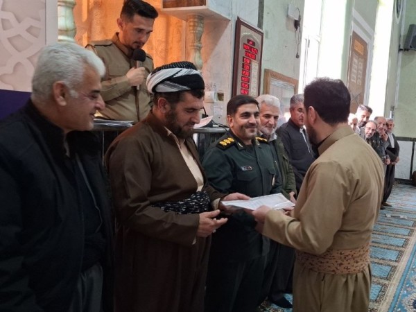 تجلیل از ۱۱۴ نفر از حافظان قرآن کریم در شهر بانه وره