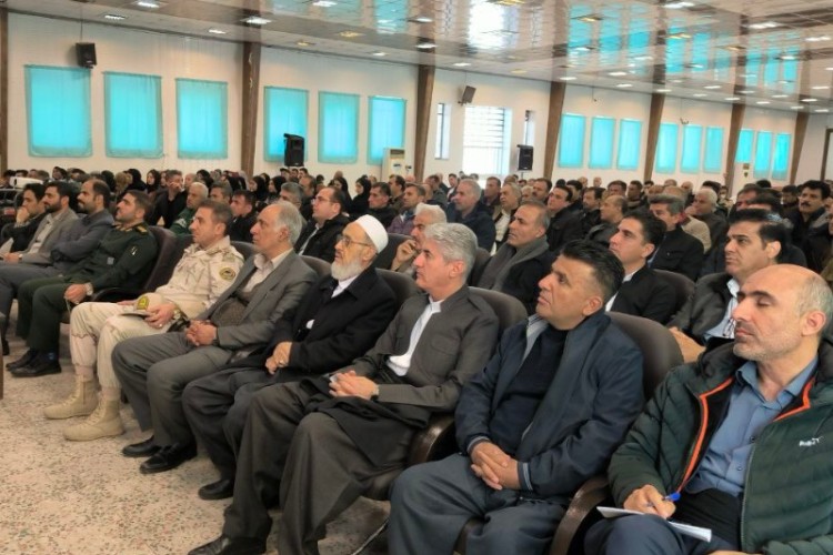 برگزاری همایش تکریم و توانمندسازی مرزنشینان شهرستان پاوه+تصاویر