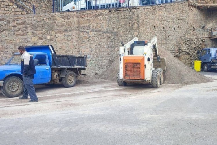 تدابیر جدی شهرداری نودشه برای مقابله با مخاطرات طبیعی/ پاکسازی مسیل‌های خطرناک و آمادگی کامل در فصل سرما