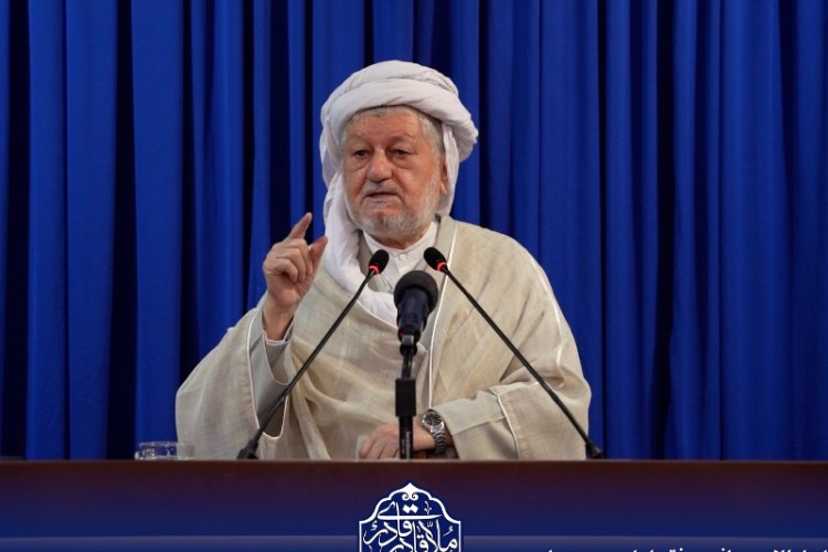 امام جمعه پاوه : اهانت، آزار، تخریب و حرکات دشمن‌شادکن، اعتراض نیست، بلکه دشمنی است