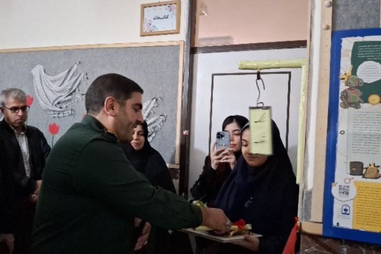 نواخته شدن زنگ انقلاب در شهرستان پاوه