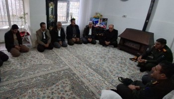 دیدار با خانواده‌های معظم شهدا در پاوه به مناسبت دهه مبارک فجر