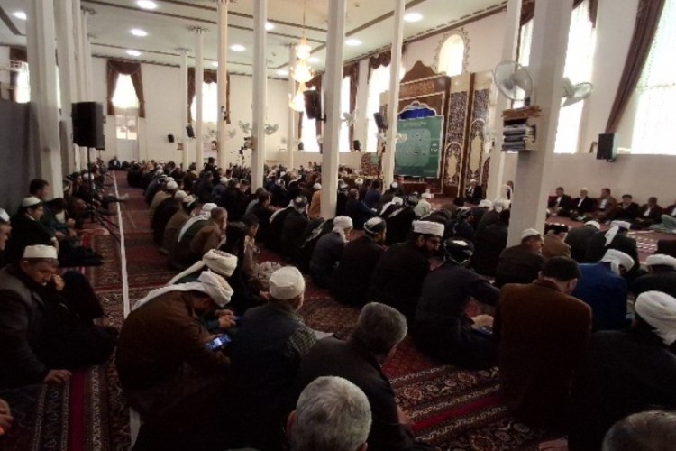 برگزاری همایش علما و روحانیون اهل سنت استان کرمانشاه در پاوه