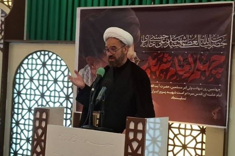 پذیرش مشروط توقف جنگ از موضع قدرت است / نقش بر آب شدن رویای شیطان بزرگ برای تفرقه قومیتی