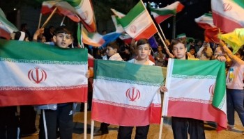 مردم پاوه در چهل و هشتمین شب متوالی سنگر را خالی نکردند