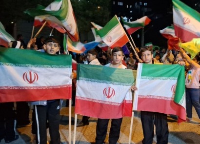 مردم پاوه در چهل و هشتمین شب متوالی سنگر را خالی نکردند