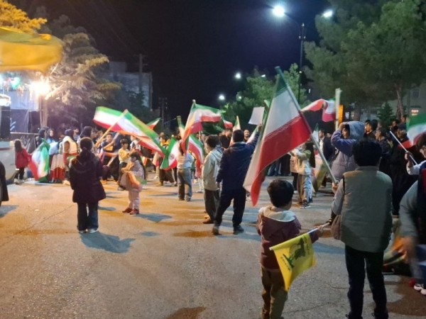 نمایش اقتدار و شکوه مرزنشینان پاوه ای در پنجاه و چهارمین شب متوالی