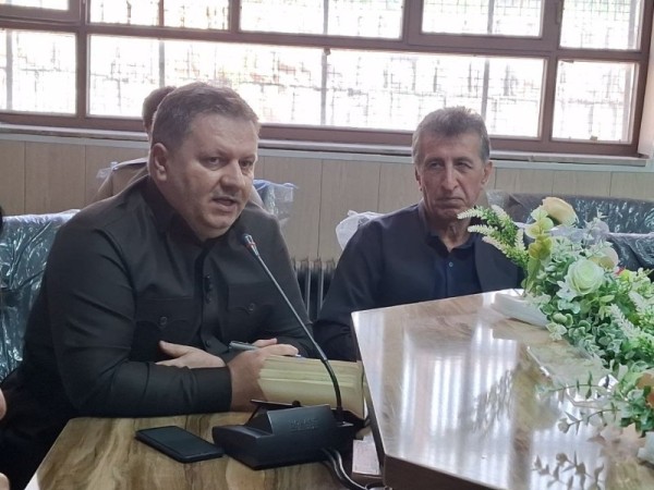جوان‌گرایی در مدیریت مدارس پاوه نویدبخش تحول است / تقدیر موسسه خیریه قبا از معلمان نمونه شهرستان