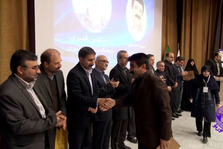 تقدیر و تجلیل استاندار و رییس دانشگاه رازی کرمانشاه از سعید احمدی پژوهشگر برتر فرهنگی