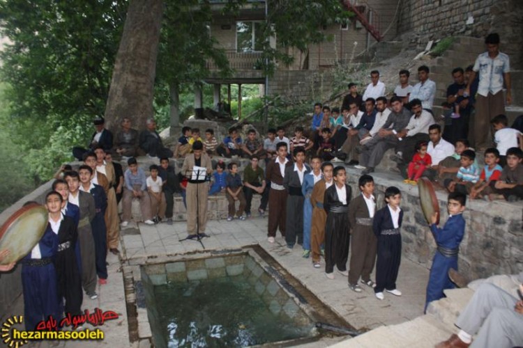 غنی سازی اوقات فراغت برای نوجوانان روستای دشه با برنامه های شاد و مفرح 