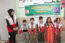 بازدید اعضای جمعیت هلال احمر و بهزیستی پاوه از مدرسه استثنایی طلوع