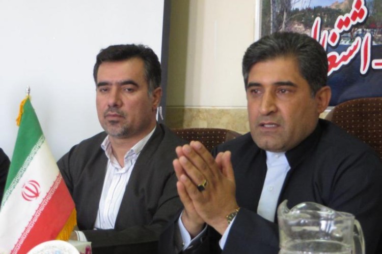 نماینده مجلس: باید به وضعیت معیشتی معلمان توجه ویژه ای شود